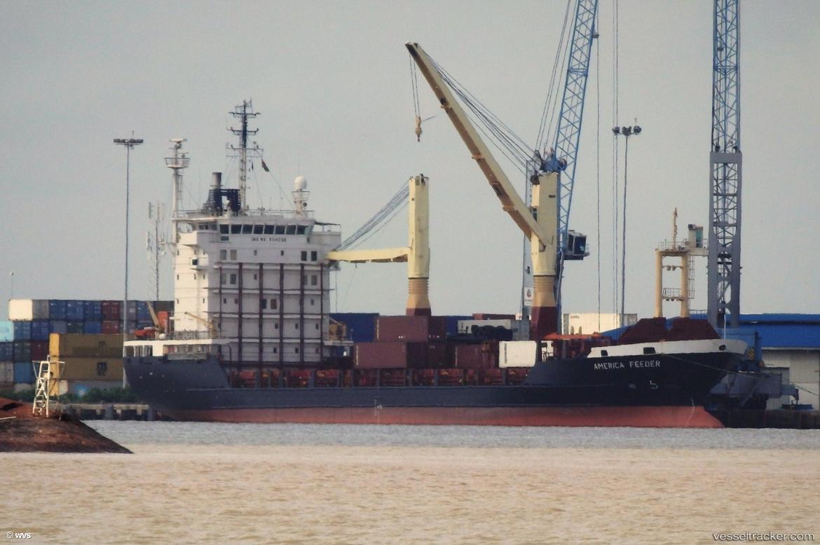 Mc-Achiever - Container Ship