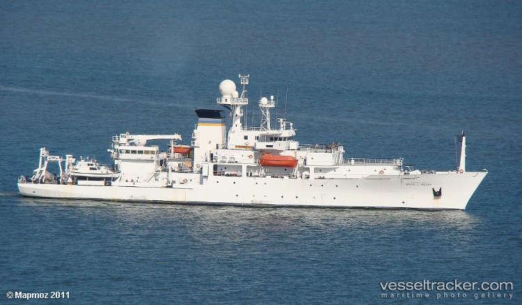 Usns-Bruce-Heezen - Research Vessel vessel