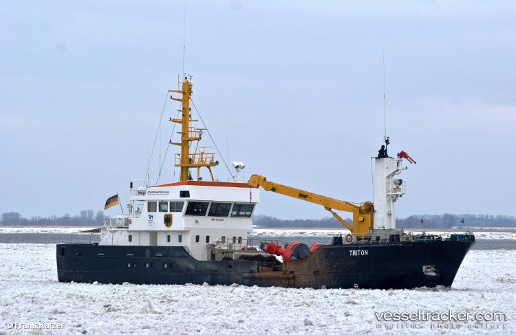 Triton - Buoy Lighthouse Vessel vessel