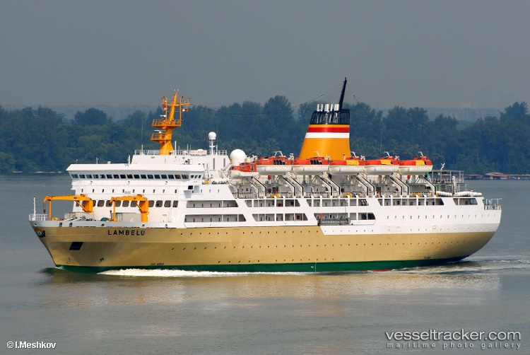 Km.lambelu - Passenger Ship