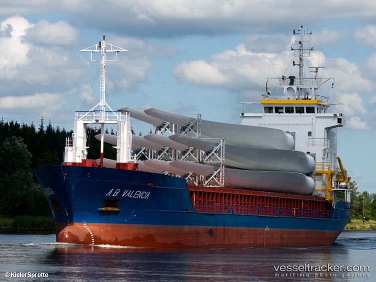 Kerli - Deck Cargo Ship