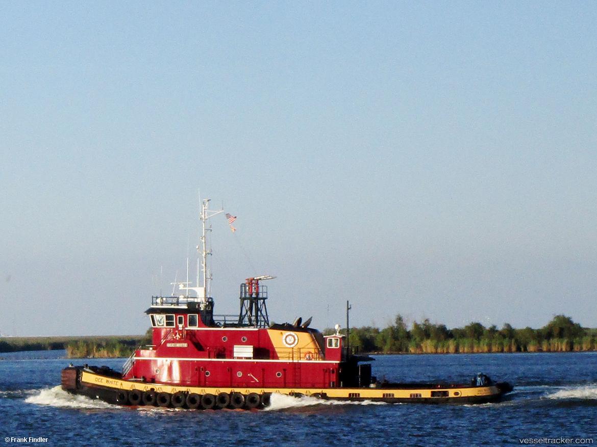 Dee-White - Tug vessel