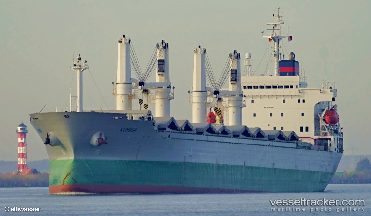 Lolo-Gate - Bulk Carrier vessel