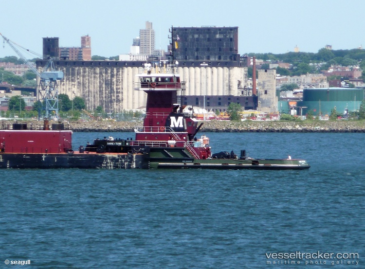 Barney-Turecamo - Pusher Tug vessel