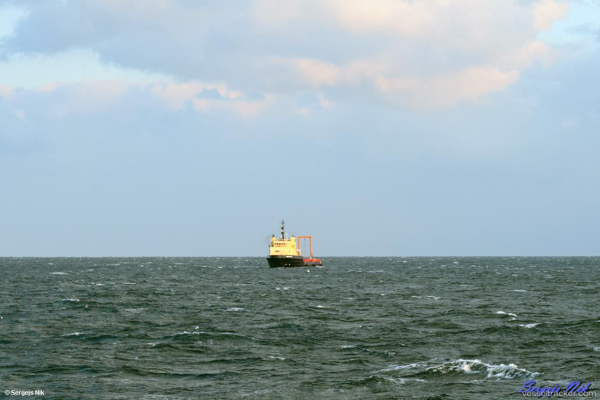 Commander - Offshore Tug Supply Ship vessel