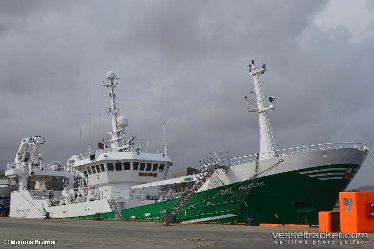 Tina-Jeanette - Fish Carrier vessel