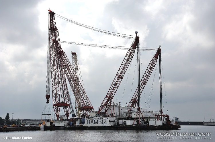 Rambiz - Crane Ship vessel