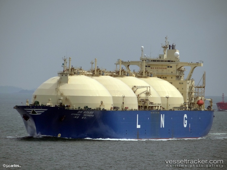 Techno - Lng Tanker vessel
