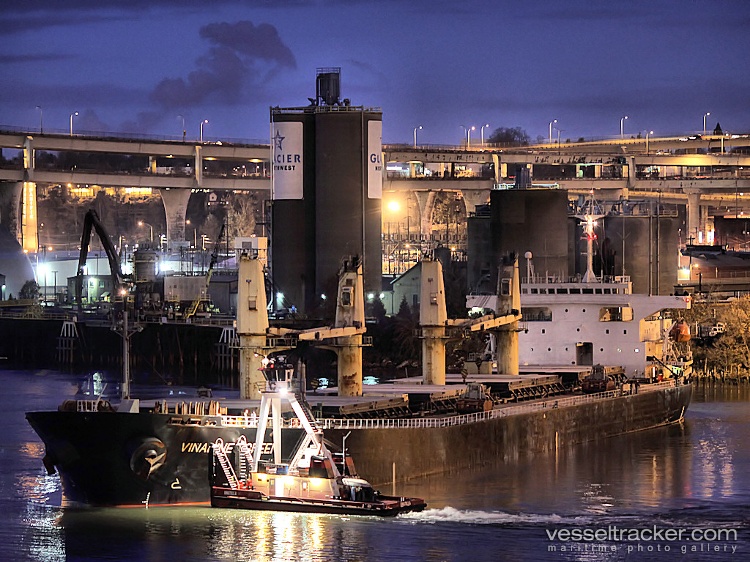 Blt-Green - Bulk Carrier vessel