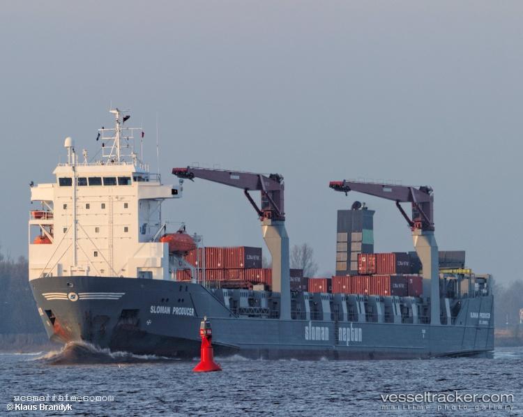 Lady-R - Ro Ro Cargo Ship vessel registered in Russia