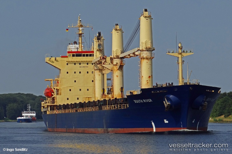 Ums-arcturus - General Cargo Ship vessel