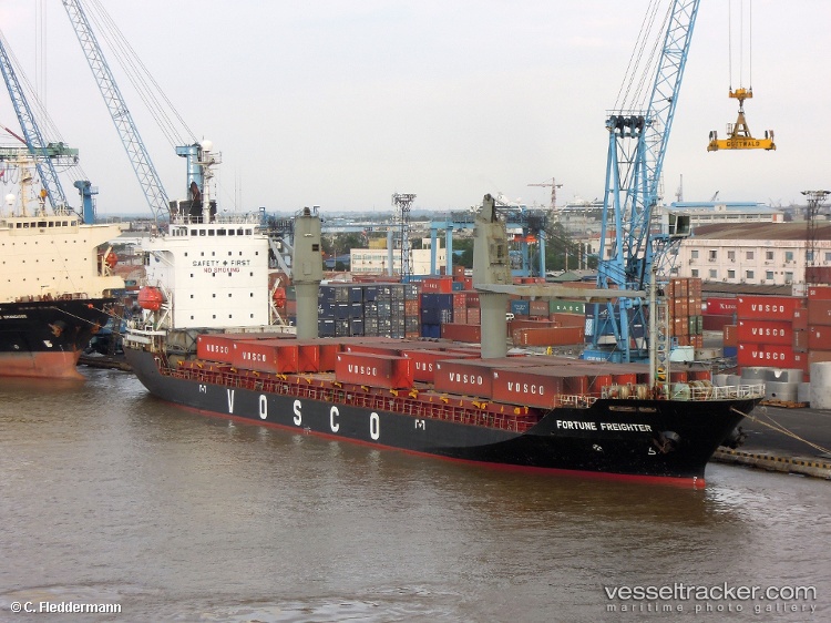 Fortune-Freighter - Container Ship vessel