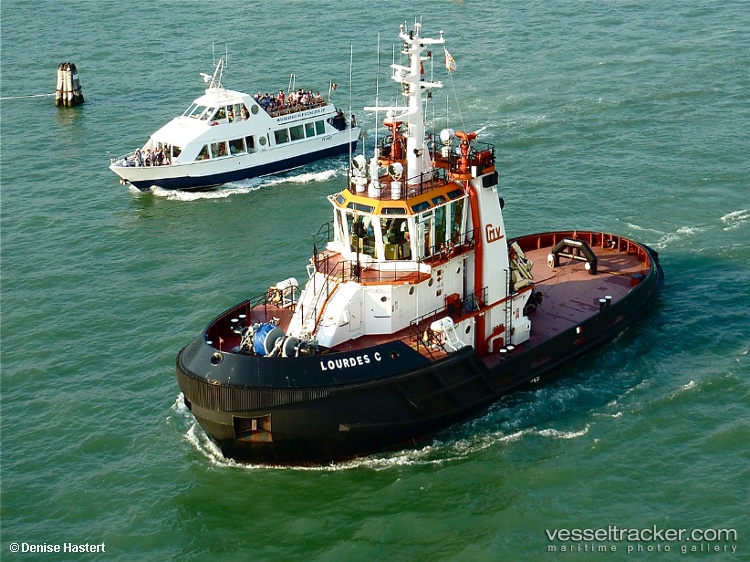 Lourdes-C - [tug.salvage_tug] vessel