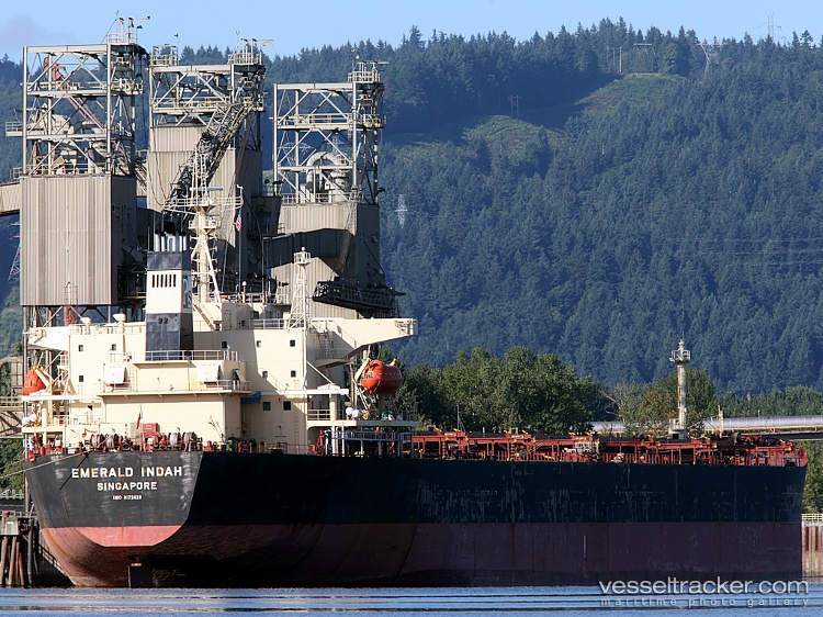 Emerald-Indah - Bulk Carrier vessel