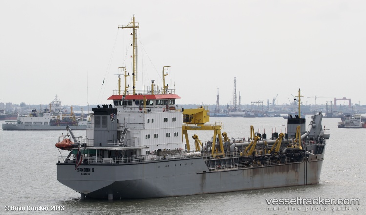 Sandon-9 - Hopper Dredger vessel
