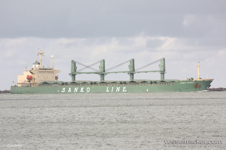 Ocean-Phoenix - Bulk Carrier