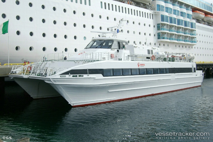 Penta-40 - Passenger Ship vessel