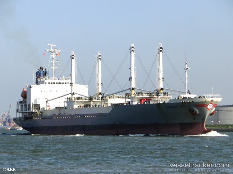Aracena-Carrier - Refrigerated Cargo Ship vessel