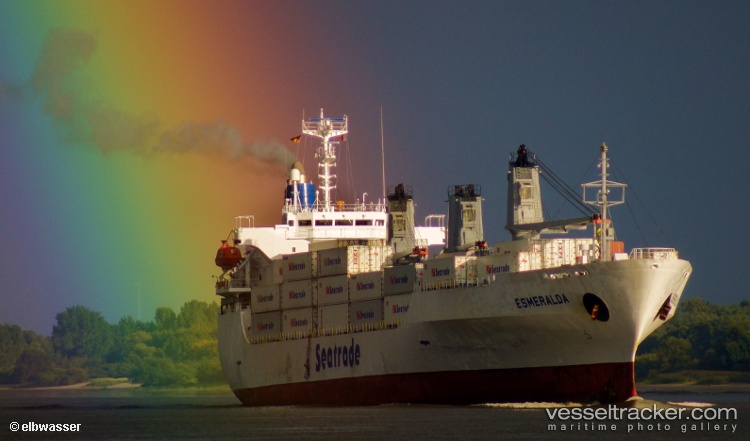 Invincible - Refrigerated Cargo Ship vessel
