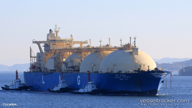 Hyundai-Oceanpia - Lng Tanker vessel