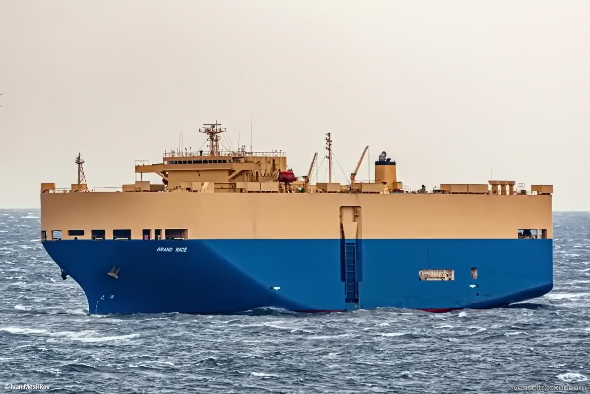 Grand-Race - Vehicles Carrier vessel