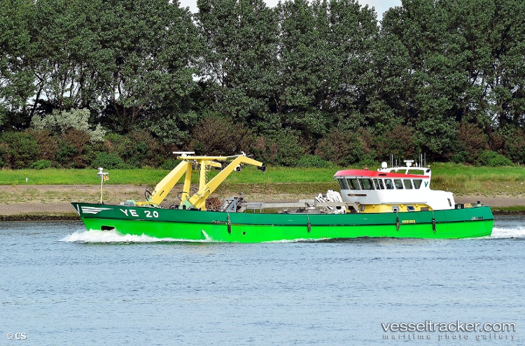 Ye20-Semperconfidens - Fishing Vessel vessel