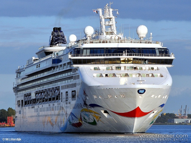 Norwegian-Star - Cruise Ship vessel