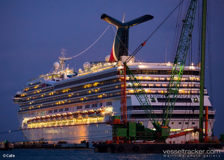 Carnival-Conquest - Cruise Ship vessel