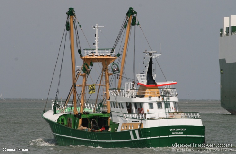Z526-Vaya-Con-Dios - Fishing Vessel vessel