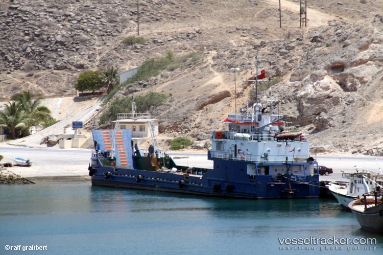 Halaniyat - Other vessel