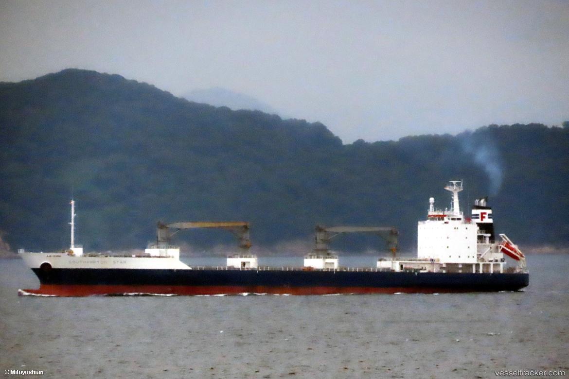 Southampton-Star - Refrigerated Cargo Ship vessel