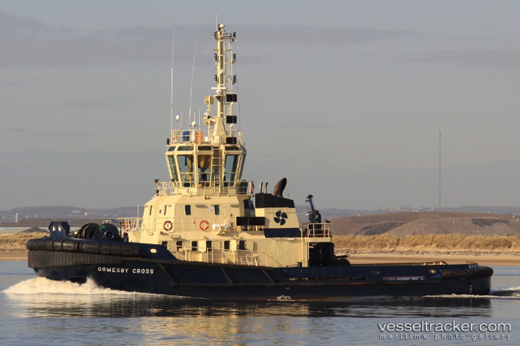 Ormesby-Cross - Tug