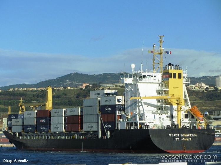 Kosovak - Container Ship