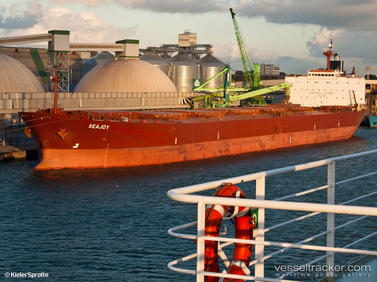 Noina - Bulk Carrier vessel