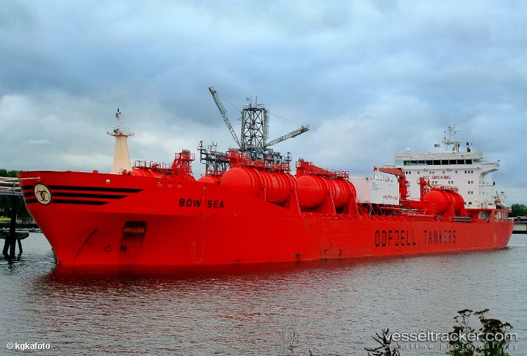 Bow-Sea - Oil Products Tanker vessel