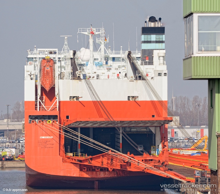 Tamerlane - Vehicles Carrier vessel