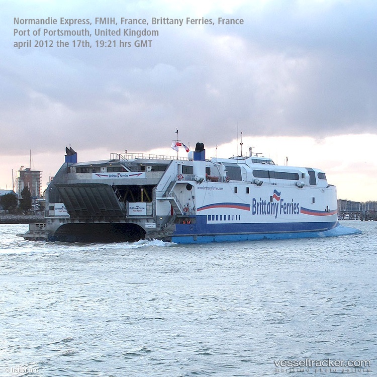 Condor-Voyager - Passenger Ro Ro Cargo Ship vessel