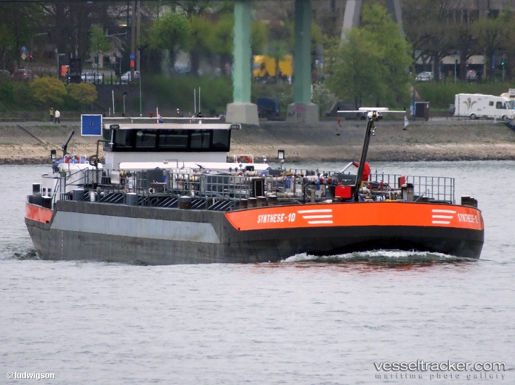 Synthese-10 - Chemical Oil Products Tanker vessel