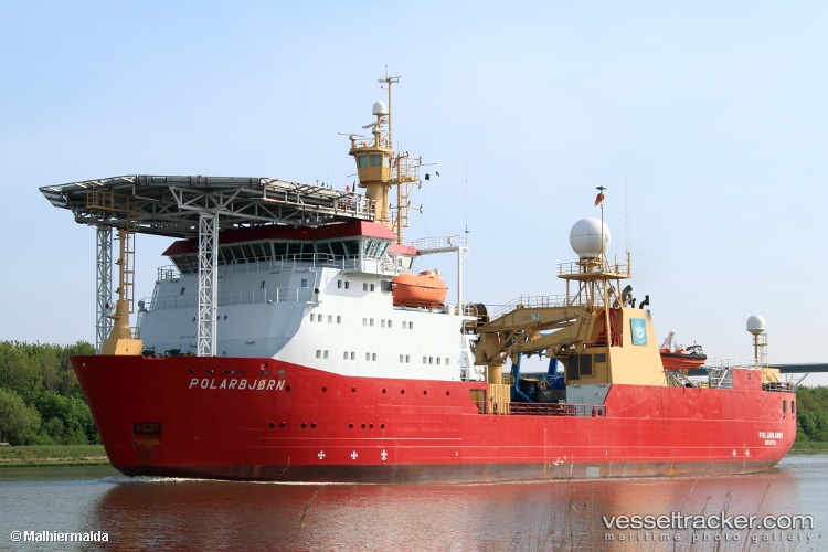 Hms-Protector - Naval Naval Auxiliary vessel