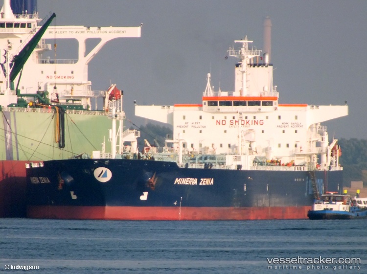 Fenghuang - Crude Oil Tanker vessel