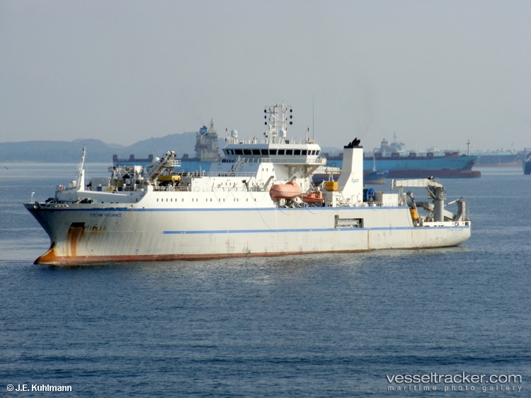 Reliance - Cable Layer vessel