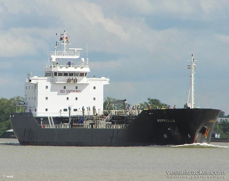 Henrietta-Pg - Oil Products Tanker vessel