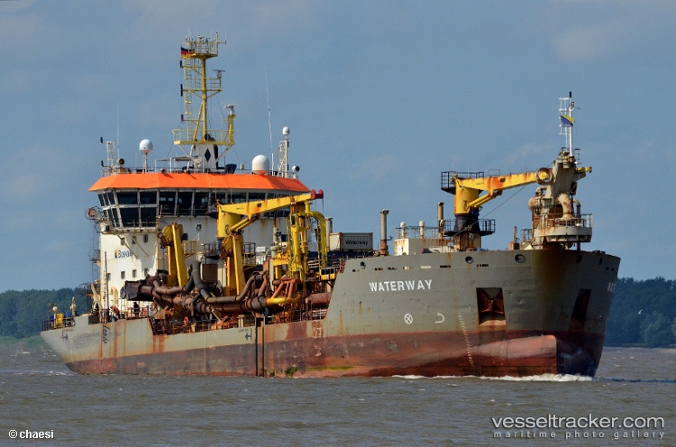 Waterway - Hopper Dredger vessel