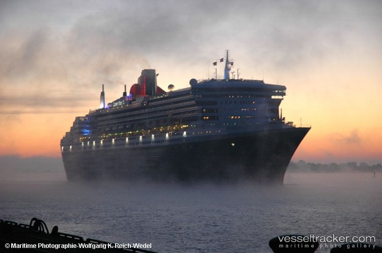 Queen-Mary-2 - Cruise Ship vessel