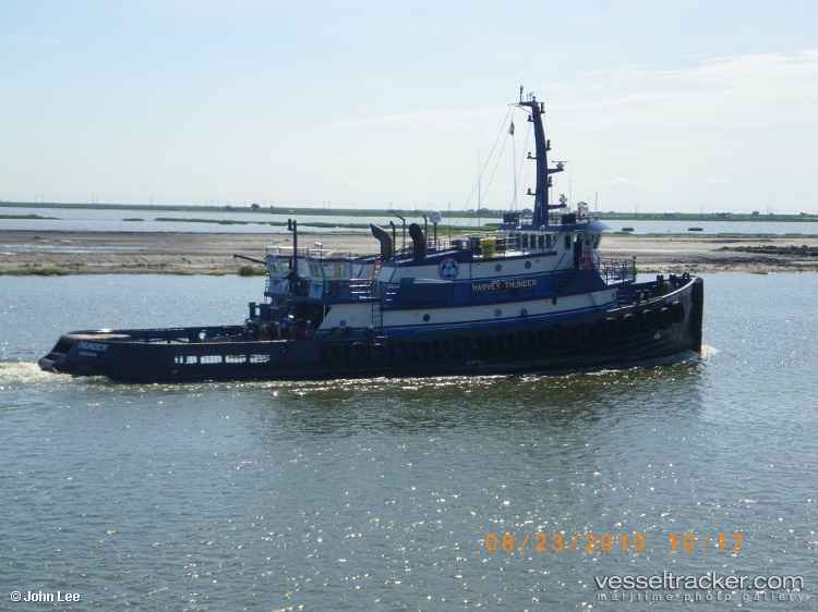 Signet-Thunder - Service Ship vessel
