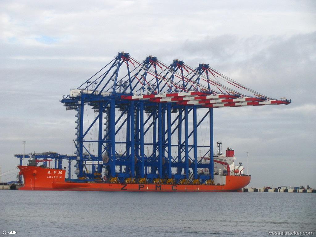 Zhen-Hua-36 - Heavy Load Carrier vessel