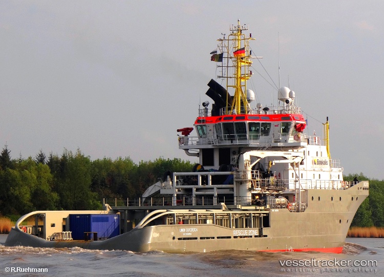 Sovereign - Service Ship vessel