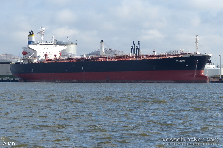 Auroura - Oil Products Tanker vessel