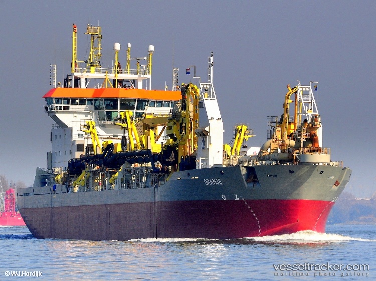 Oranje - Hopper Dredger