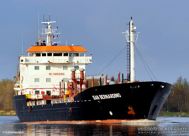 Elisabeth-J - Asphalt Bitumen Tanker vessel
